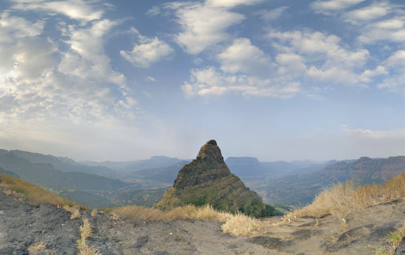 Lingana Fort, Kadsari Lingana, Maharashtra, India